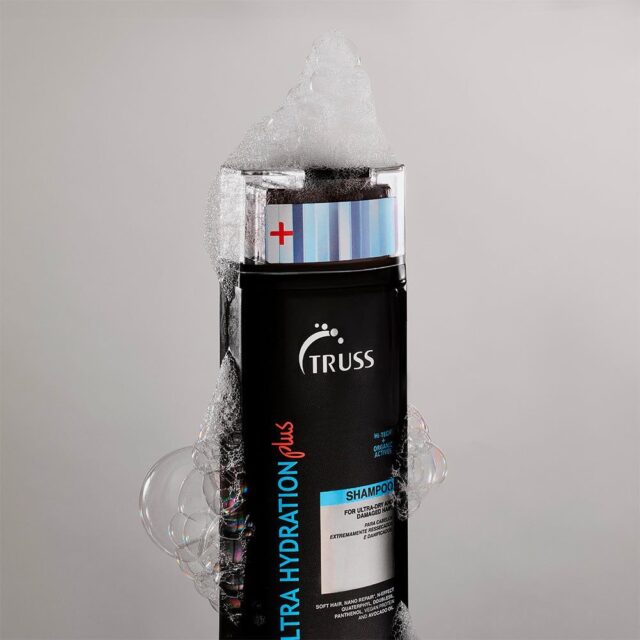 Truss Ultra Hydratation Plus Shampoo — producto profesional disponible en peluquería Javier Vargas Chamberí Madrid